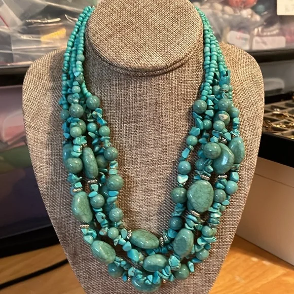Turquoise Beaded Necklace - Picture 2 of 10